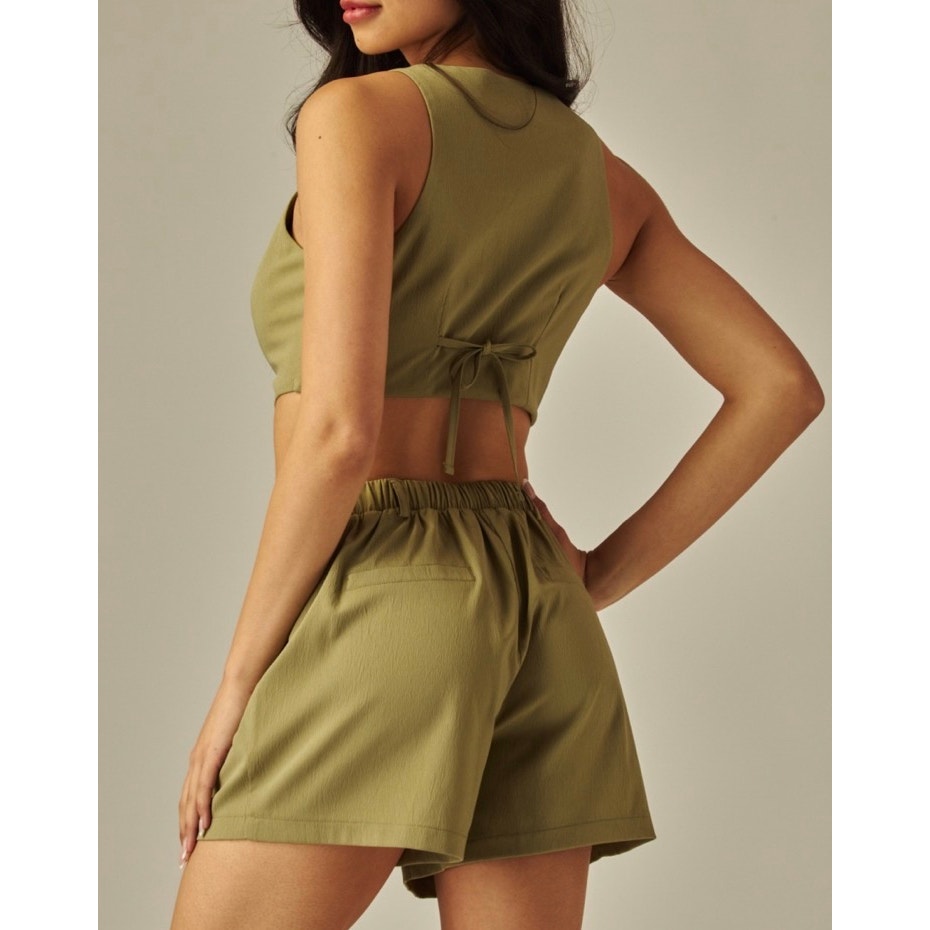 Textured Woven Vest With Pleated Short Set