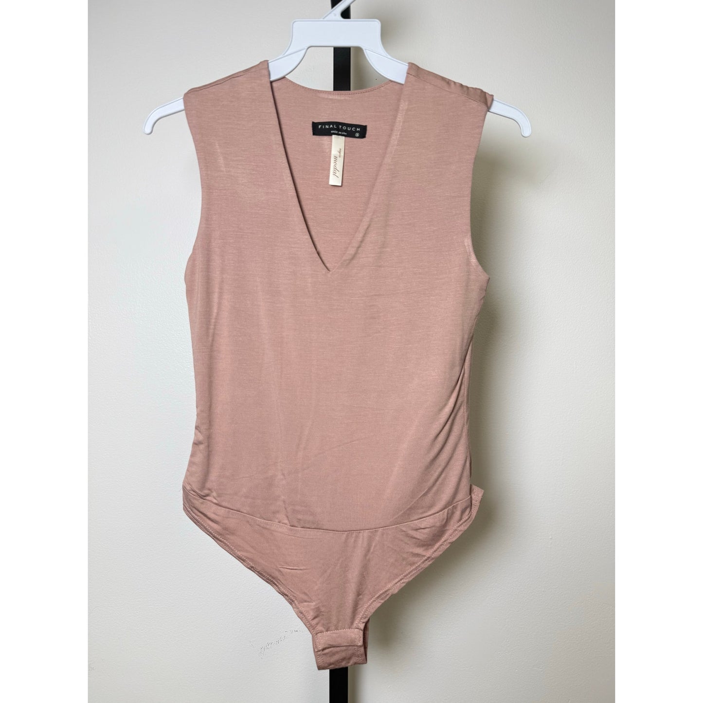 Mauve Sleeveless V-Neck Bodysuit – Final Touch (NWOT)