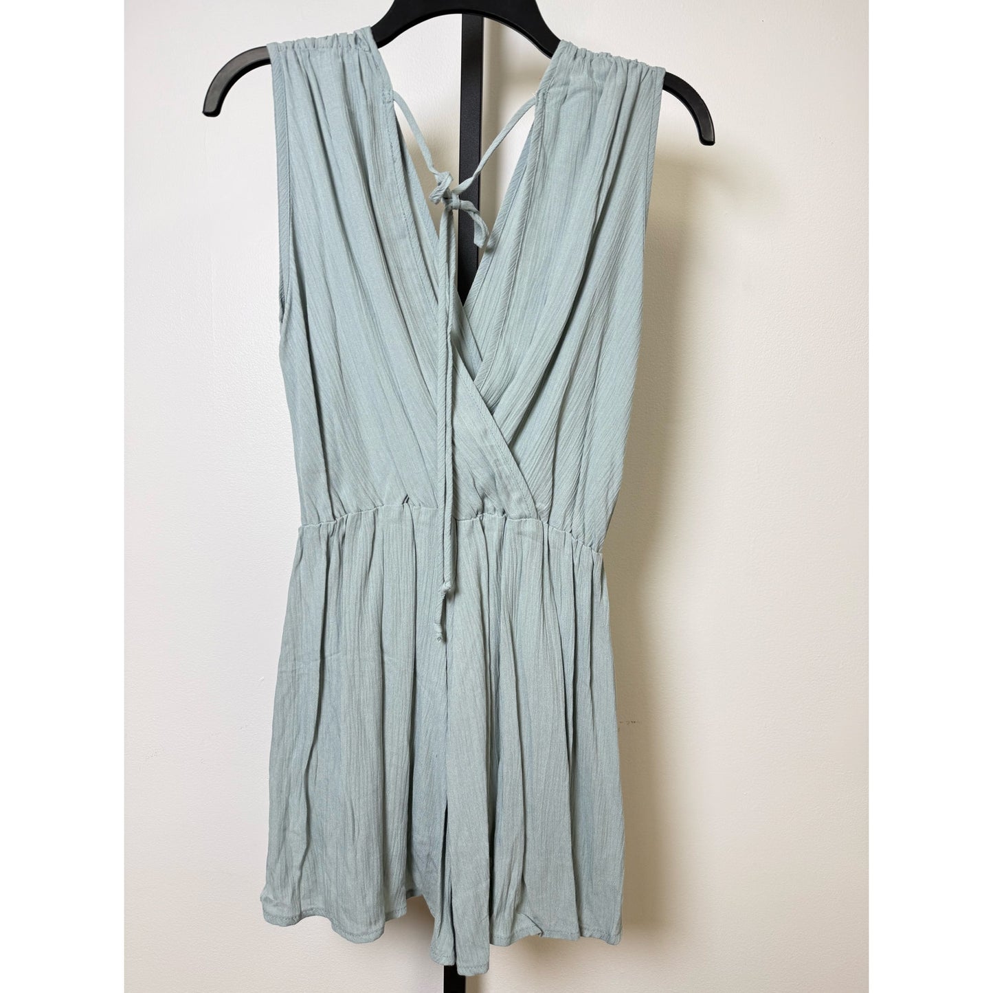 Final Touch Romper – NWOT