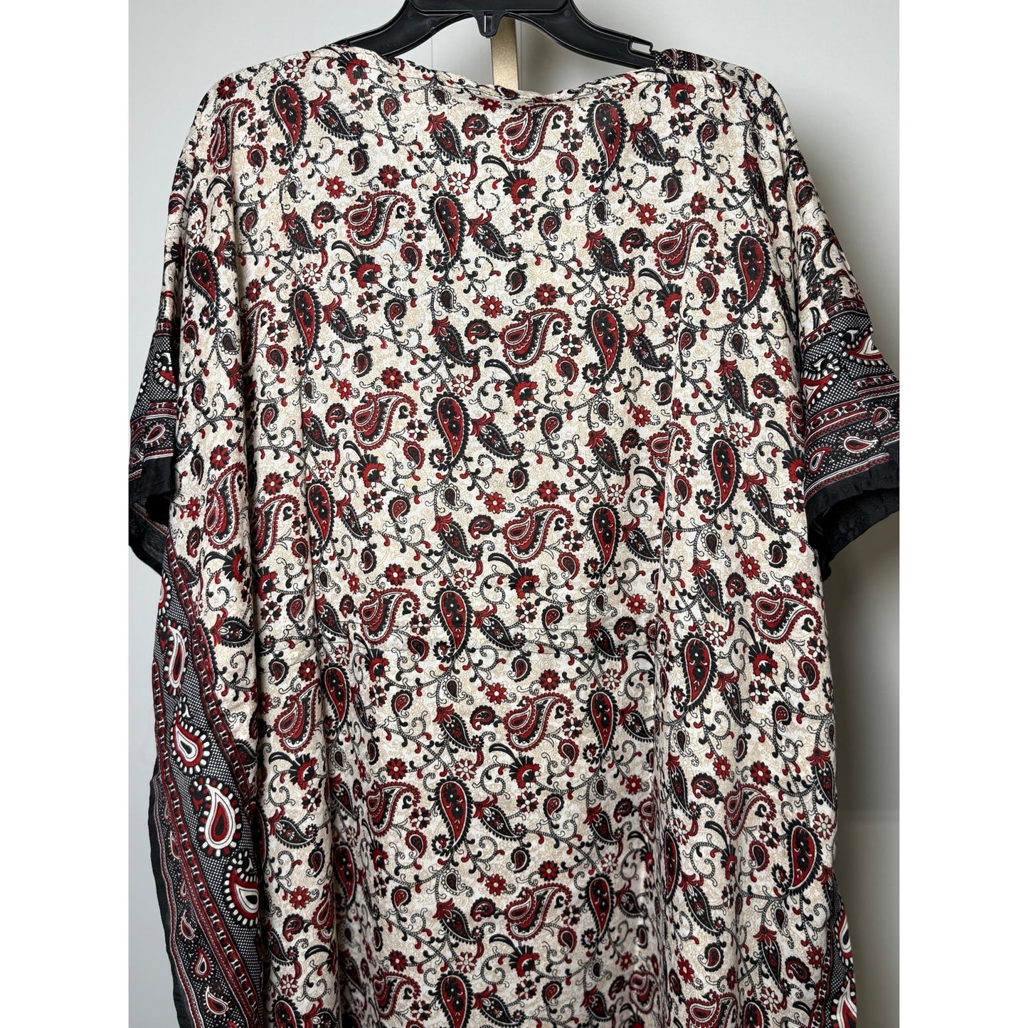 Paisley floral chain Kaftan Dresses for Women Beach Coverups, One Size Kaftans for Loungewear & Swimwear Modern Long Caftans