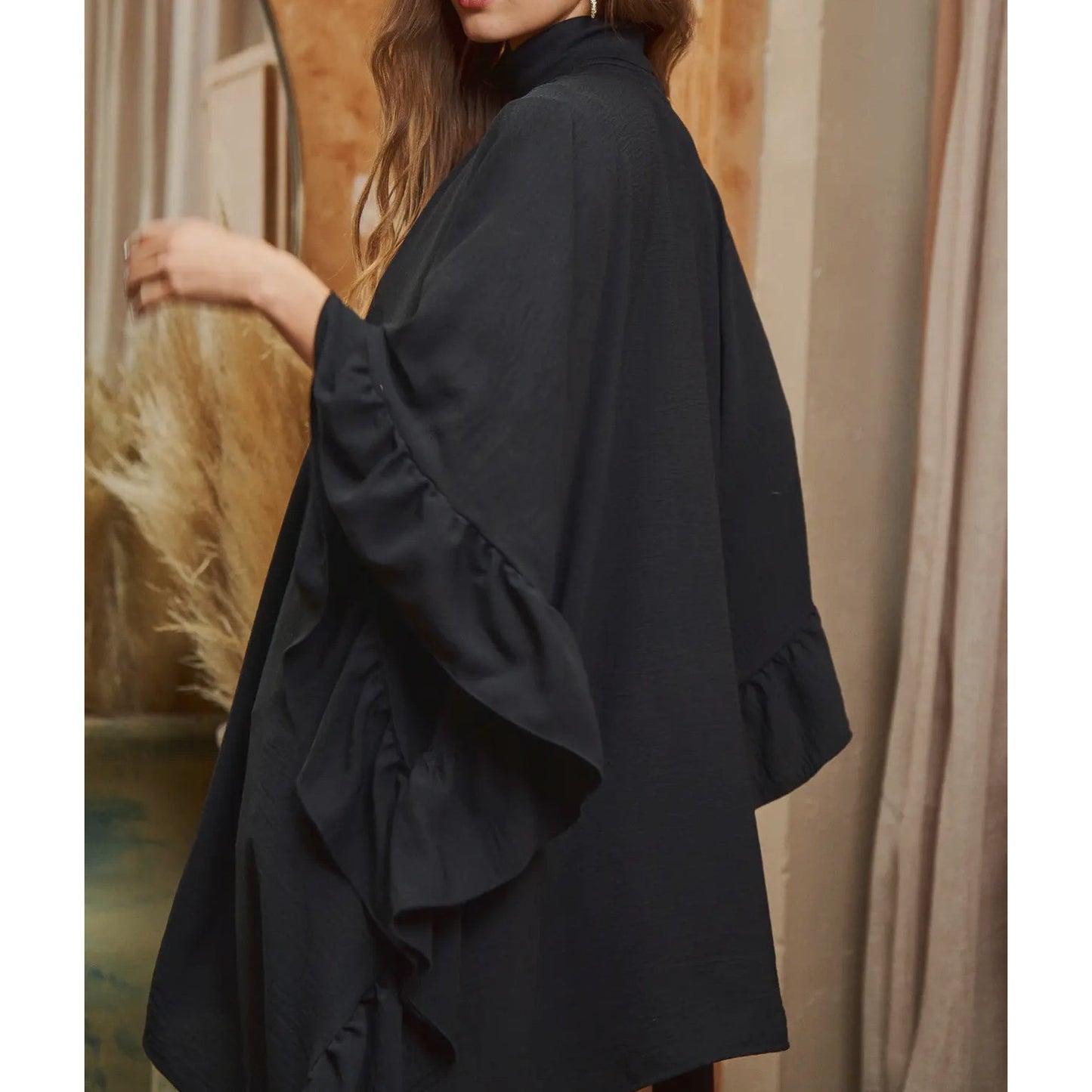 Wide sleeves ruffle kimono