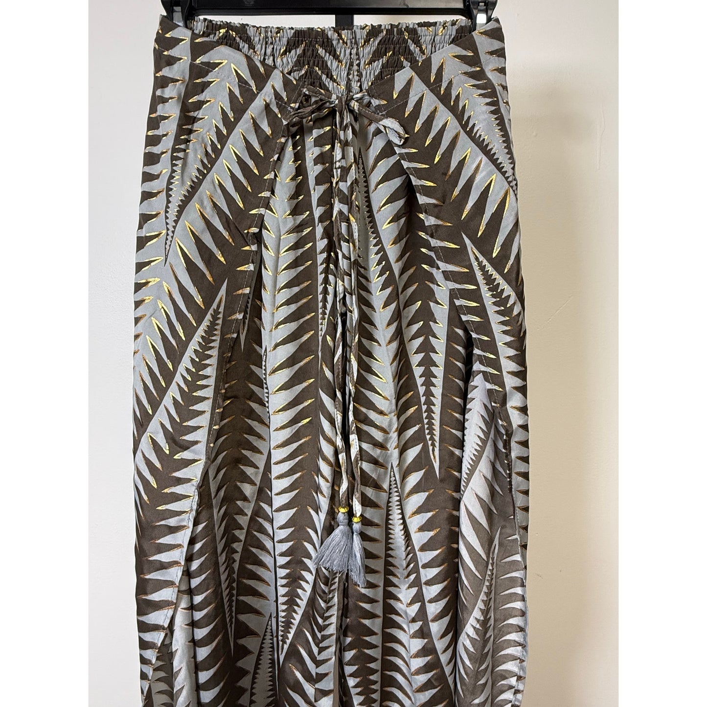 High-waist elastic waistband pants with adjustable drawstring