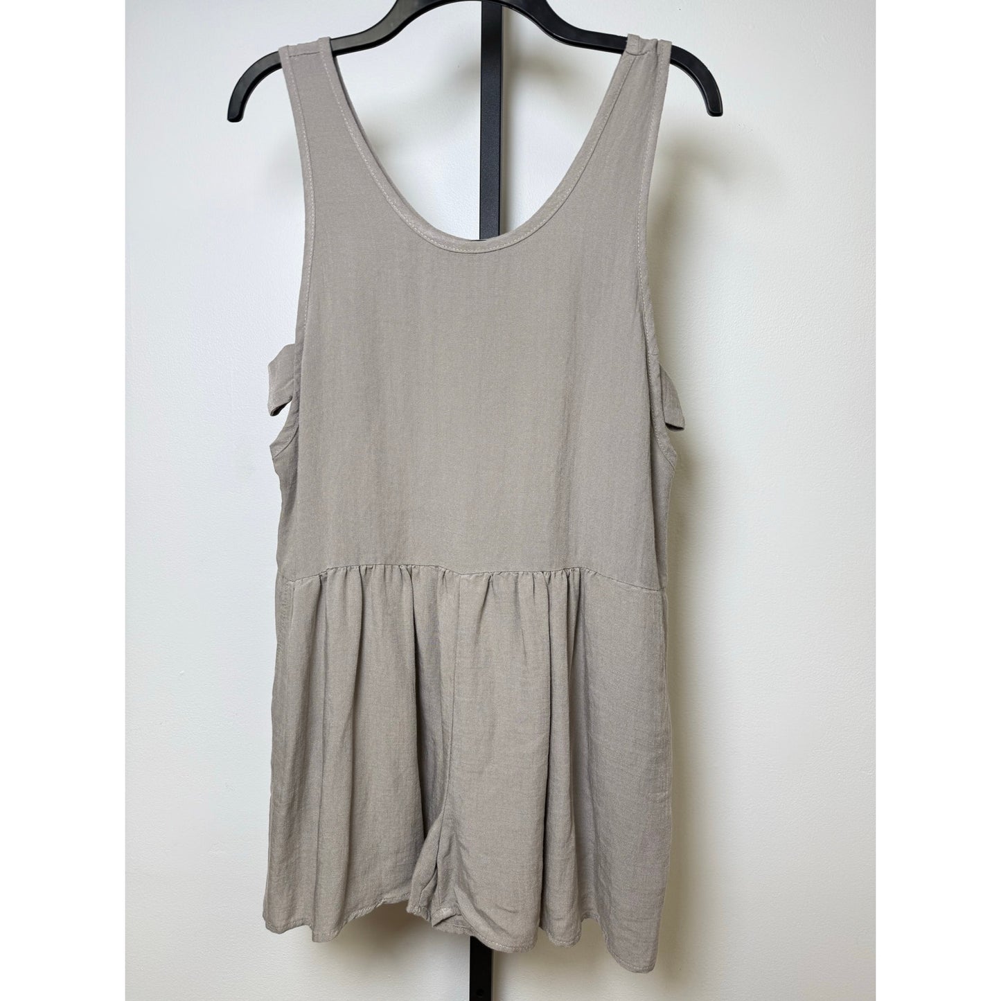 NWOT Final Touch Romper – 80% Rayon / 20% Nylon