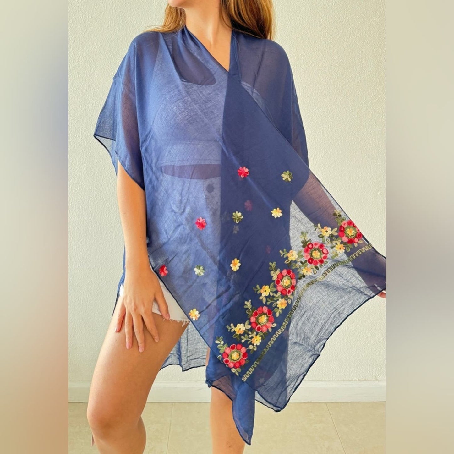 Bijoux Terner One size fits all floral beach embroidered cover-up