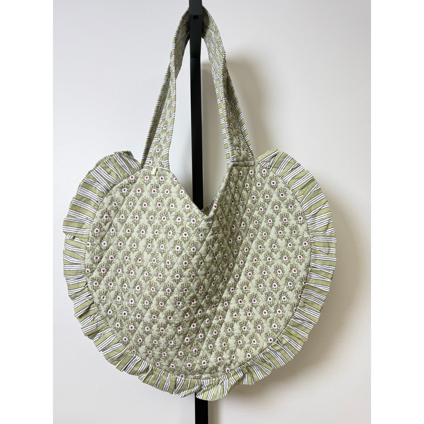 POL Floral Quilted Tote Bag – One Size