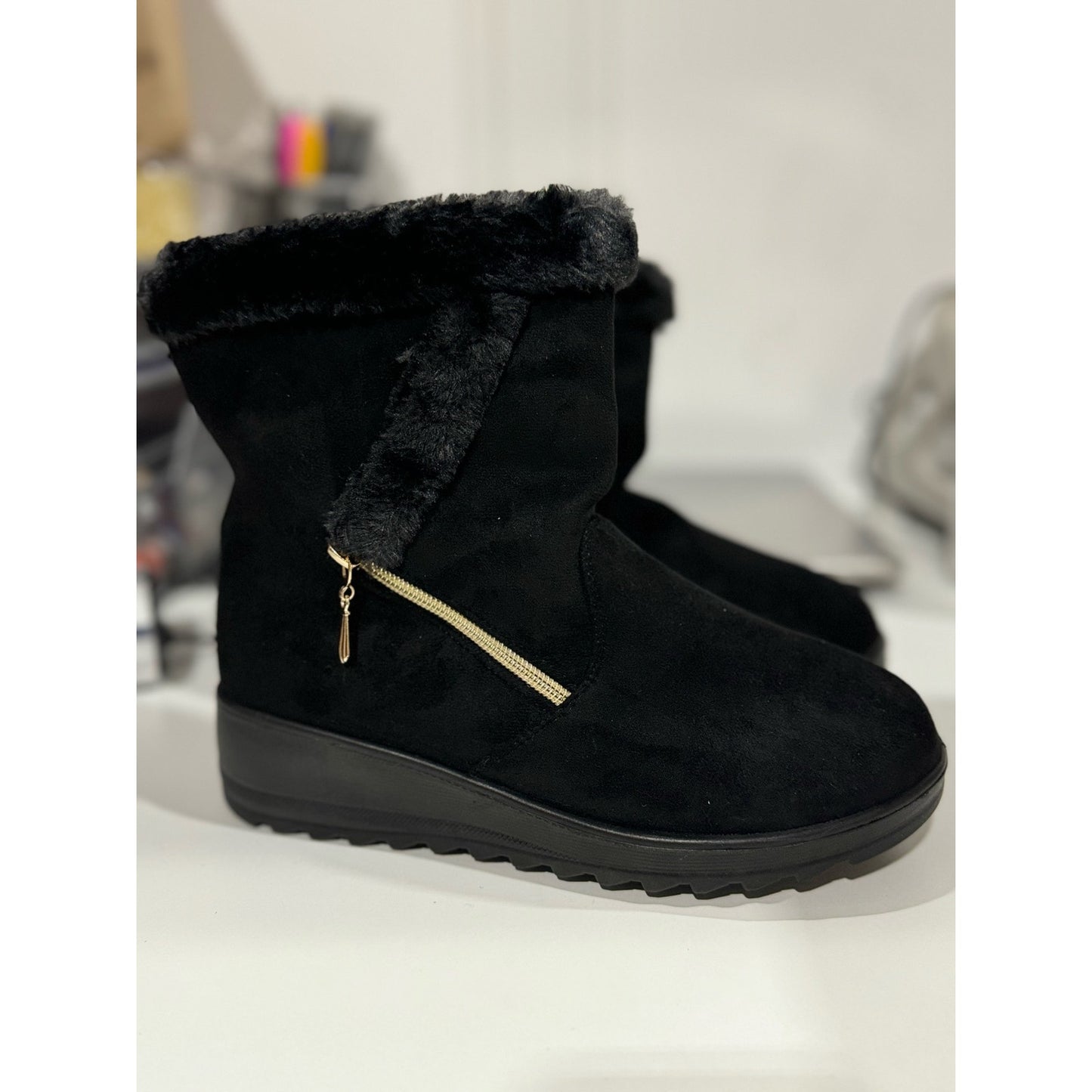 Snow Boots for Women Fur Lined Warm Plush Winter Boots Platform Anti Slip Zipper